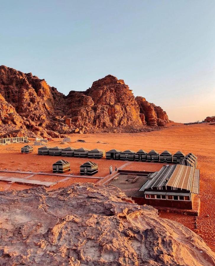 Desert Moon Camp Wadi Rum Eksteriør bilde