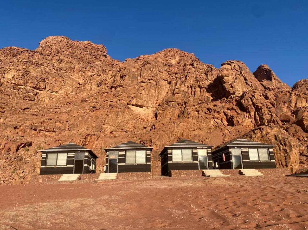 Desert Moon Camp Wadi Rum Eksteriør bilde