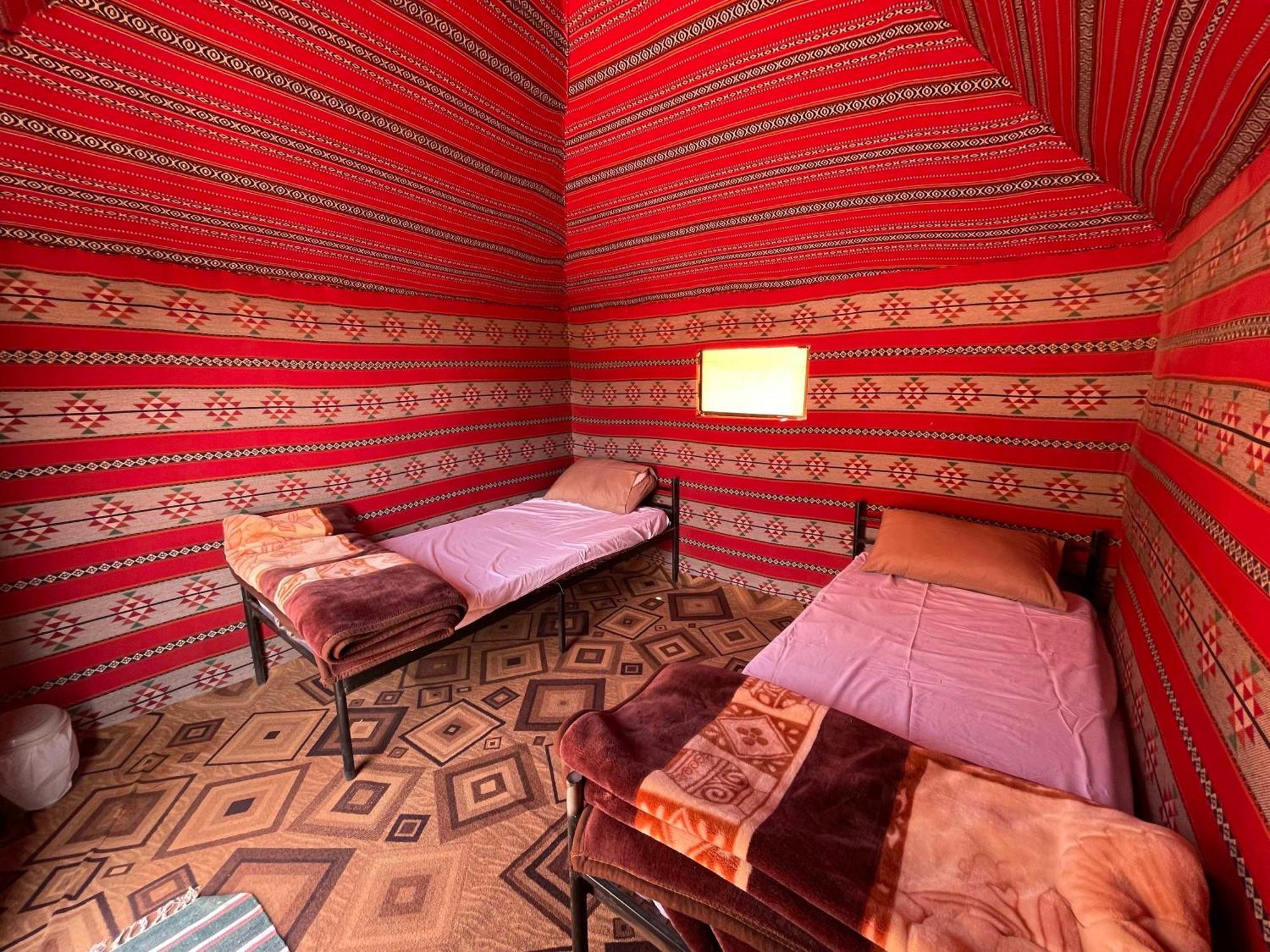 Desert Moon Camp Wadi Rum Eksteriør bilde
